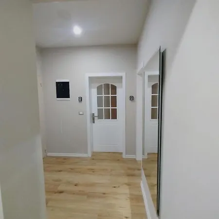Genal Apartment Tirana