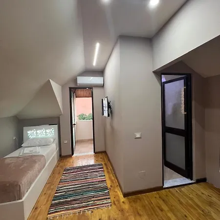 Apartment Genal *